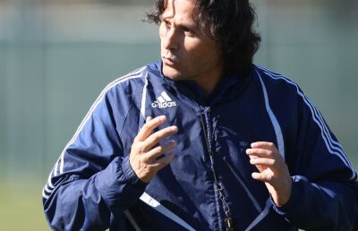 Nicolo Napoli pune condiţii: "Doar în acest caz semnez cu Severin"