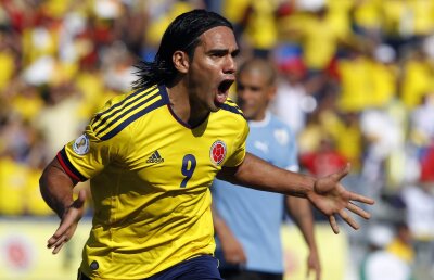 VIDEO Falcao îi predă o lecţie lui Cavani! Evoluţie fabuloasă în dezastrul suferit de Uruguay