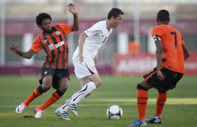 FOTO Şah la nea Mircea » Rapid remizează cu Şahtior în Giuleşti, scor 1-1