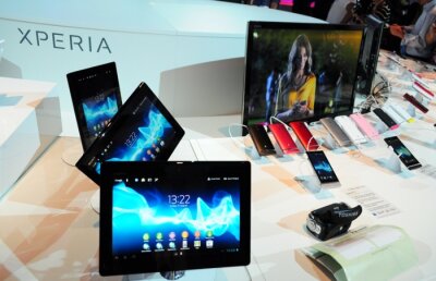 Tableta Xperia S, la vânzare începând de la 1900 lei