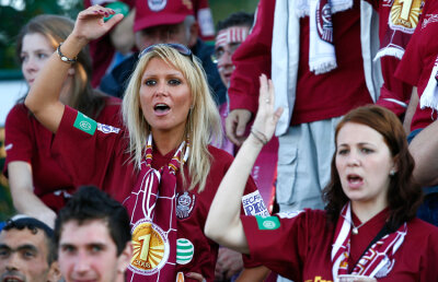 Fanii celor de la CFR Cluj sînt obligaţi să cumpere pachete pentru toate meciurile din grupele CL! Iată preţurile