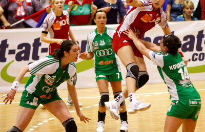 Cînd va reveni Neagu? » Cea mai bună jucătoare din lume în 2010 nu a mai jucat niciun meci de peste un an jumate