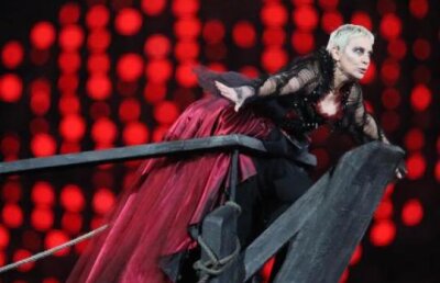 Annie Lennox s-a casatorit pentru a treia oara desi jurase sa nu ai faca acest pas
