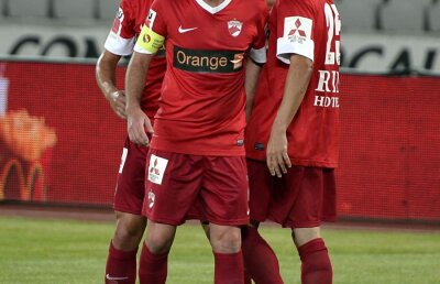 Gică Popescu îi pune cu picioarele pe pămînt pe dinamovişti: "Nu pot emite pretenţii la titlu!"