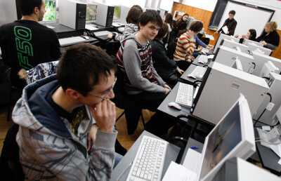 Internet wireless în şcoli, din 2013