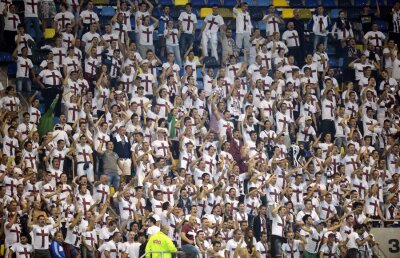 Rapidiştii protestează împotriva incidentelor de la derby-ul cu Steaua! Ce mesaj au afişat
