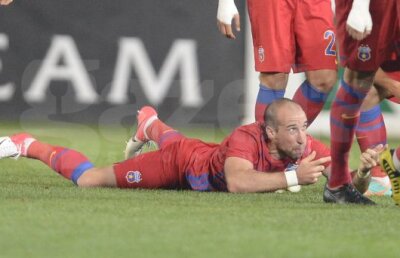 VIDEO + FOTO Drept la ţintă » "Glonţul" lui Latovlevici scufundă reduta Petrolul, 2-1