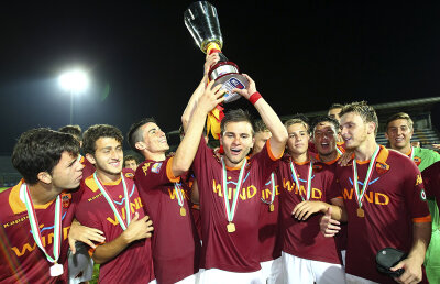 Claudiu Bumba face o declaraţie de dragoste clubului la care evoluează: "Toată viaţa la AS Roma!"