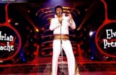 Atmosfera rock'n'roll la "Te cunosc de undeva"! Vezi cum l-a interpretat Adrian Enache pe Elvis Presley