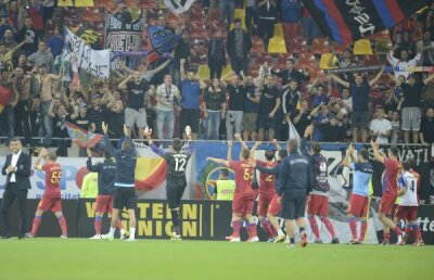 Fanii Stelei au răspuns apelului făcut de MM » Casele de bilete sînt asaltate de suporteri!