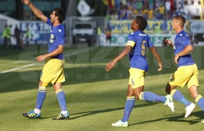 VIDEO Hamza le-a arătat "tricolorilor" cum să marcheze la Istanbul » Petrolul a cîştigat amicalul cu Galatasaray, scor 2-0