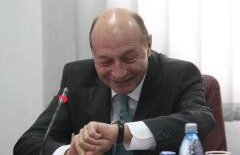 Comisia Europeană, sesizată: Băsescu schimbă 50 de procurori și judecători pe lună. Iliescu și Constantinescu schimbau câte 3