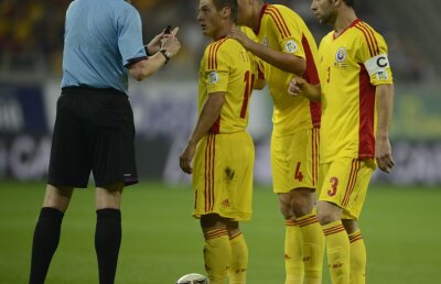 Crăciunescu e şocat de arbitrajul de la meciul cu Olanda: "N-am mai văzut aşa ceva!"