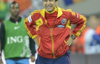 În ce situaţie crede Dragomir că Piţurcă ar trebui să-şi dea demisia: "Nici n-am mai putea ieşi pe stradă"