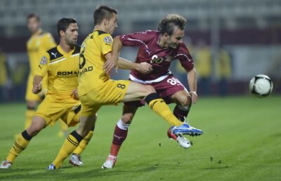 VIDEO + FOTO Mai rău nu se poate » Braşovul a dat de pămînt cu Rapidul lui Sabău, 2-1