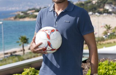 Antrenorul lui Ajaccio se amuză pe seama pariului nebun făcut de Mutu: "Deja l-a pierdut" :)