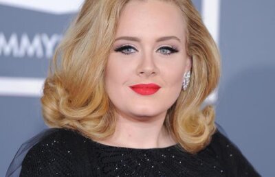 Adele a nascut un baietel