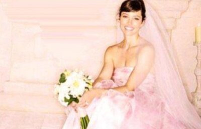 Jessica Biel, nonconformista la nunta ei: vedeta a purtat o rochie de mireasa colorata