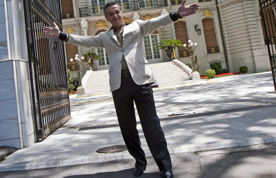 Becali şi-a dublat averea! » Patronul Stelei ocupă şi în acest an un loc fruntaş în topul celor mai bogaţi oameni din fotbal