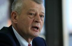 Oprescu le-a cerut operatorilor să pregătească utilajele pentru deszăpezire