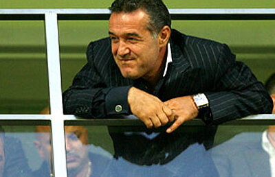 Gigi Becali: "Dacă îi pun p-ăştia de la Dinamo să semneze că vor să piardă cu 1-0 ar accepta! Le e frică să nu se facă de rîs"