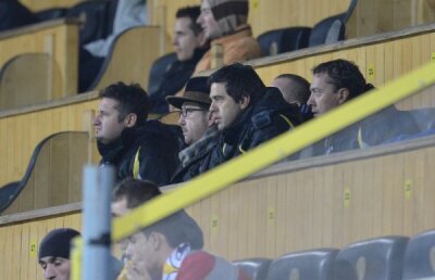 Ce debut! » Contra a pornit cu o calificare în sferturile Cupei după Braşov - Petrolul 0-2