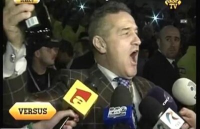Steaua petrece după 3-1 cu rivala Dinamo » Şampanie, sticle sparte de bucurie şi scandările galeriei cîntate de Becali şi MM