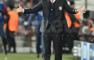 Paulo Sergio este nemulţumit: "Am făcut greşeli copilăreşti în apărare"