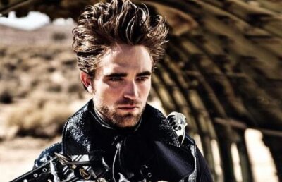 Robert Pattinson isi arata coltii intr-un pictorial de senzatie!