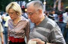 Fostul purtător de cuvânt al preşedintelui Ion Iliescu, Corina Creţu s-a măritat  