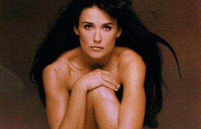 Sexi! Demi Moore a primit titlul de "cea mai dorita femeie in varsta"!