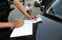 Un polițist local a împiedicat un jaf efectuat de un fals polițist