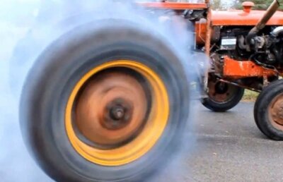 Video: Un tractor numit „Teroare”