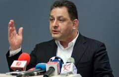 Marian Vanghelie, la lansarea candidaţilor USL pentru Capitală: "Democraţia e gălăgioasă, dar e sănătoasă!"