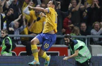 VIDEO Săptămîna "foarfecelor" » Moussa Sow înscrie cu procedeul perfecţionat de Ibrahimovici