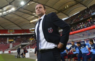 Laurenţiu Reghecampf promite victoria cu Stuttgart: "Vrem să ne calificăm şi să-i facem fericiţi pe toţi românii"