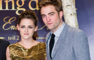 Kristen Stewart, insarcinata! Tatal? Un vampir cu sclipitor sau un regizor insurat
