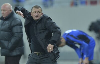 Dorinel Munteanu încă se mai gîndeşte la Oţelul: "Cu un ochi mă bucur, cu altul plîng"