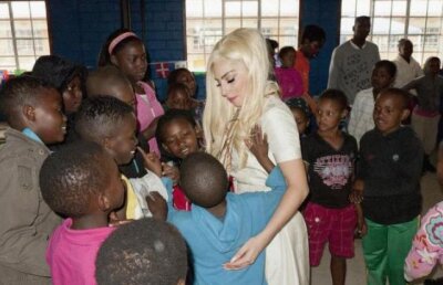 Lady Gaga se alatura UNICEF