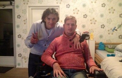 Neşu şi Ogăraru sînt cu ochii pe Steaua, le ţin pumnii roş-albaştrilor din faţa televizorului