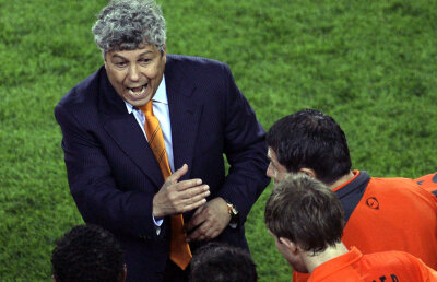 VIDEO Regulă antifair-play! » Ce idei are Mircea Lucescu pentru a revoluţiona fotbalul