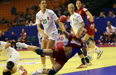 Salt în gol » România a pierdut clar în faţa Ungariei şi a ratat orice şansă de a ajunge în semifinalele europene