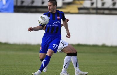 Oţelul a început curăţenia » Eroul din Supercupă e out!