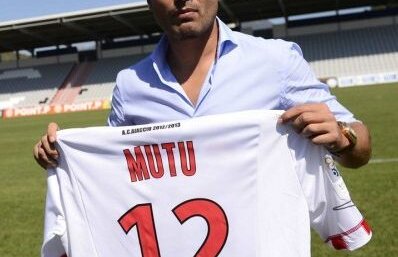 Uită-te pe net la meciurile din Ligue 1! Mutu are cota 2.75 pentru un gol în Ajaccio - Reims!
