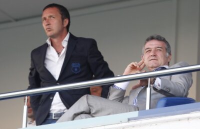 Două surprize în echipa lui Reghe pentru retur » Becali vîrf şi MM Stoica fundaş! :D Cîte goluri promite Gigi