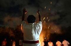 4 zile până la SFÂRŞITUL LUMII? Au început ceremoniile pentru sfârşitul calendarului mayaş (VIDEO)