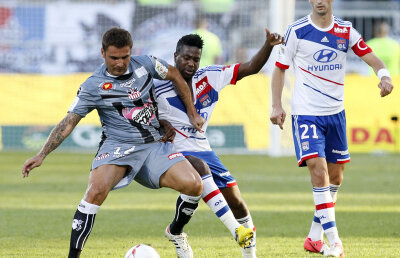 Sabotorul » Cum şi-a împins Mutu propriul antrenor de la Ajaccio spre demitere!