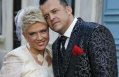 Teo Trandafir, copleşită de durere: Nu mai pot, viaţa mea este un iad. Mă doare inima când vorbesc despre soţul meu