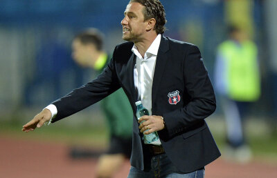 Reghecampf, surprins de rezultatul din Ancheta GSP: "Eu lîngă Lucescu şi Dan Petrescu? E o mare mîndrie!"