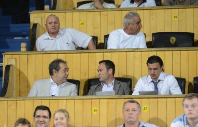 Dinamoviştii vor schimbarea » Badea este bătut clar de Negoiţă într-un sondaj GSP.RO